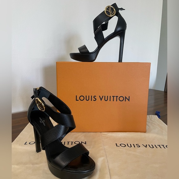Initial LV Louis Vuitton. Sandals black 7.5 - Picture 2 of 2